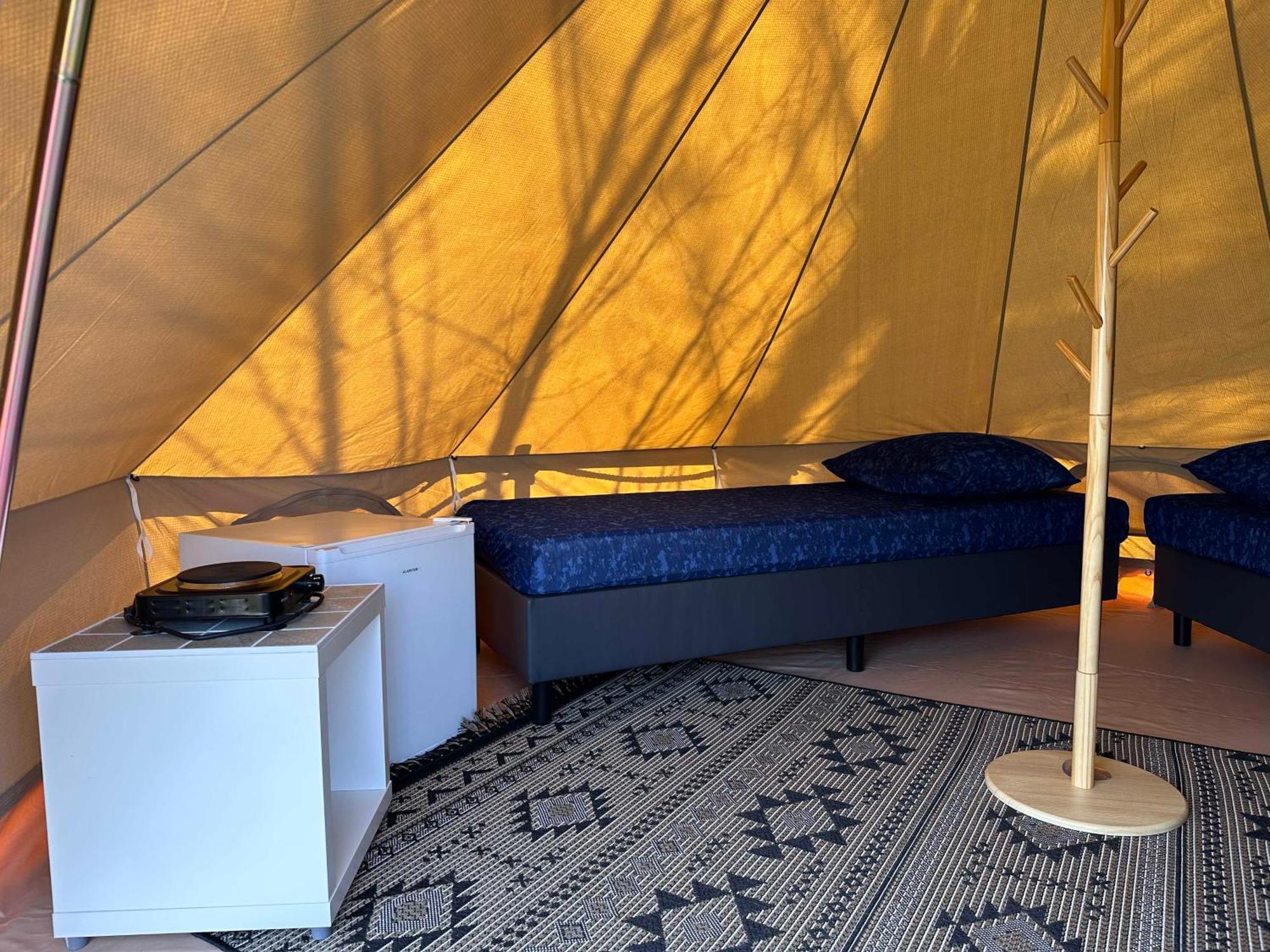 Glamping De Hof Van Eeden Warmond Exterior foto